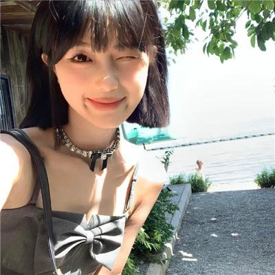 九朵云
